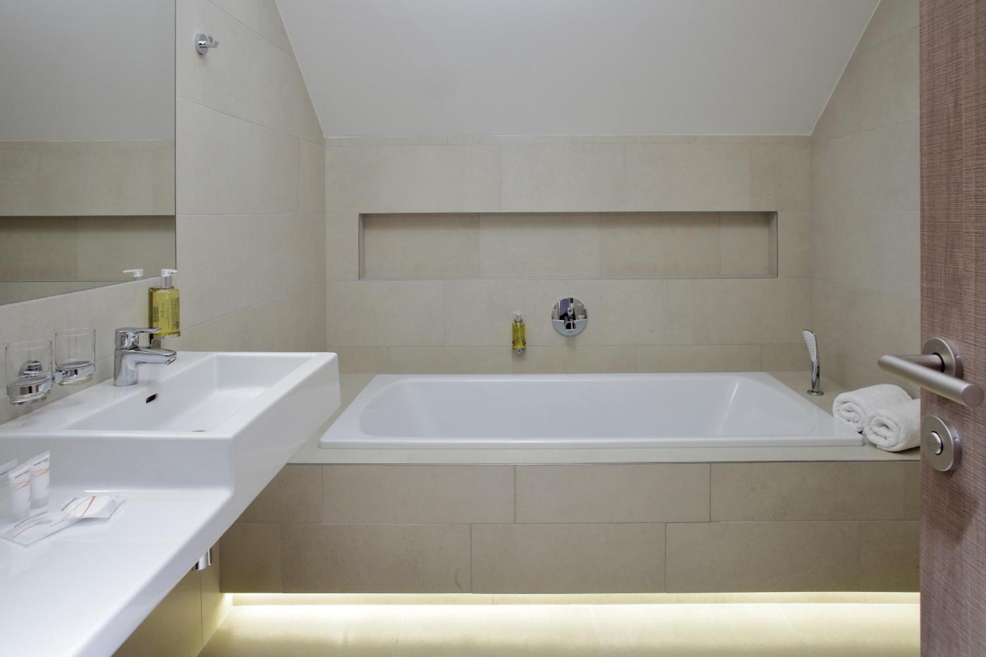 Hotel Jezerka Seč Eksteriør billede