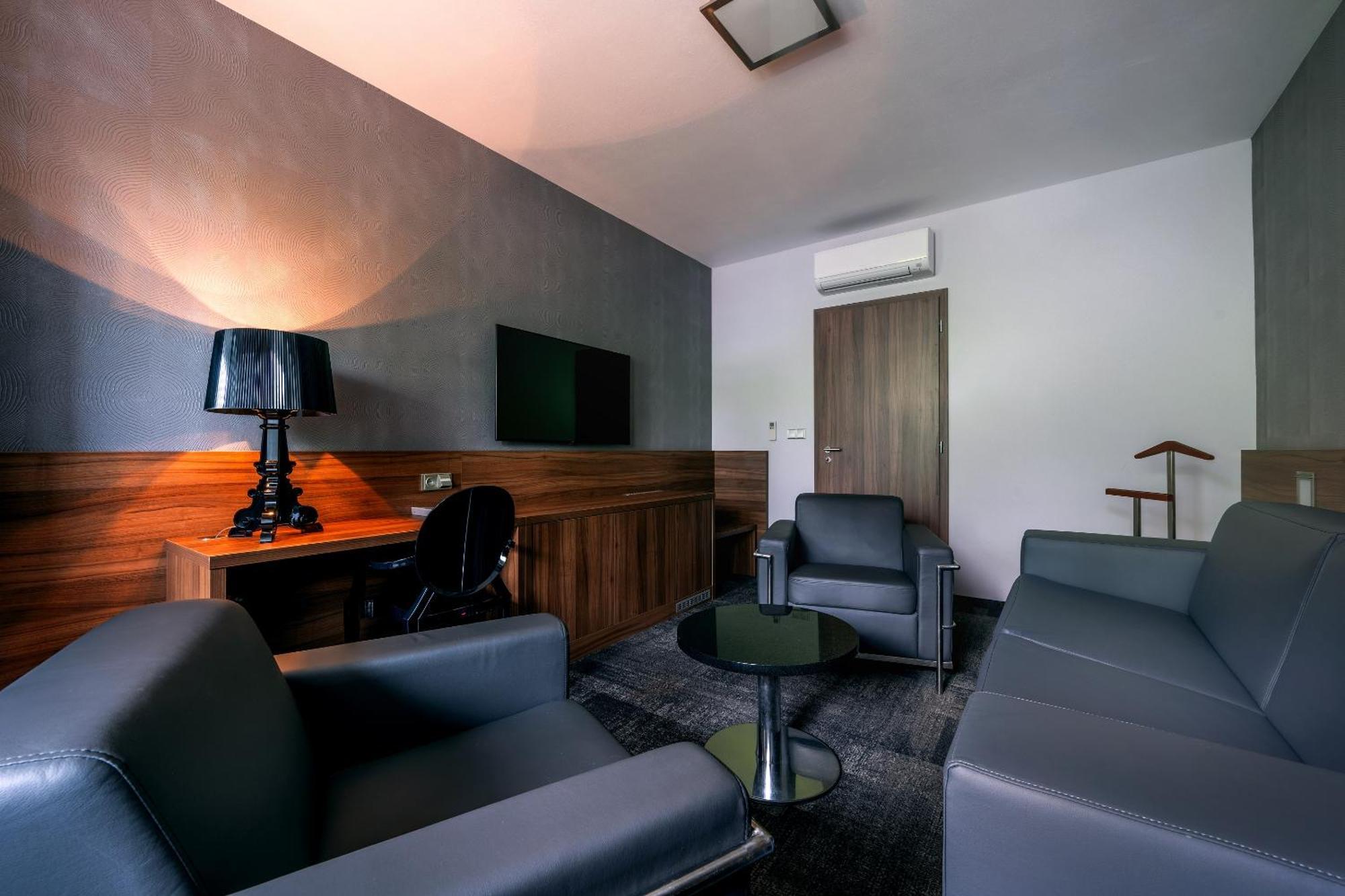 Hotel Jezerka Seč Eksteriør billede